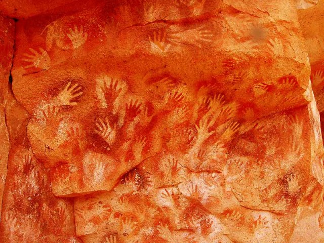 800px-SantaCruz-CuevaManos-P2210651b