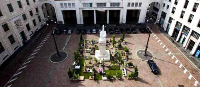 PIAZZA_AFFARI_672-458_resize