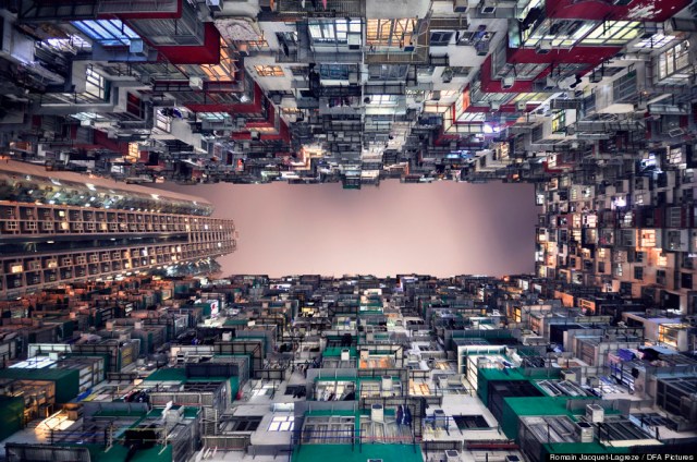 o-HONG-KONG-SKYSCRAPER-PHOTOS-900