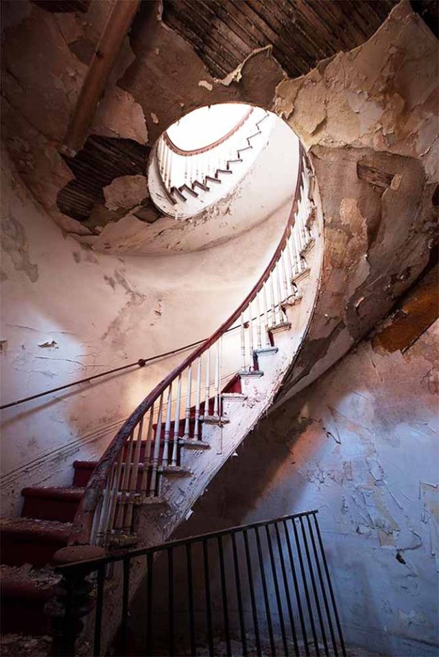 slide_292444_2347260_free