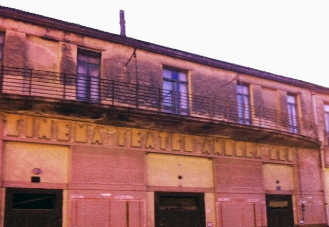 cinema-teatro andrea meo montecorvino rovella 1