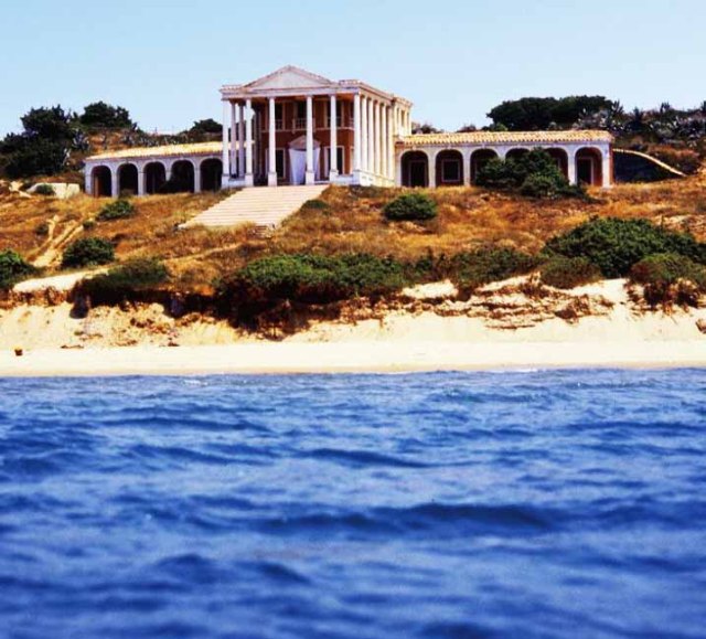 tomaso buzzi villa volpi sabaudia