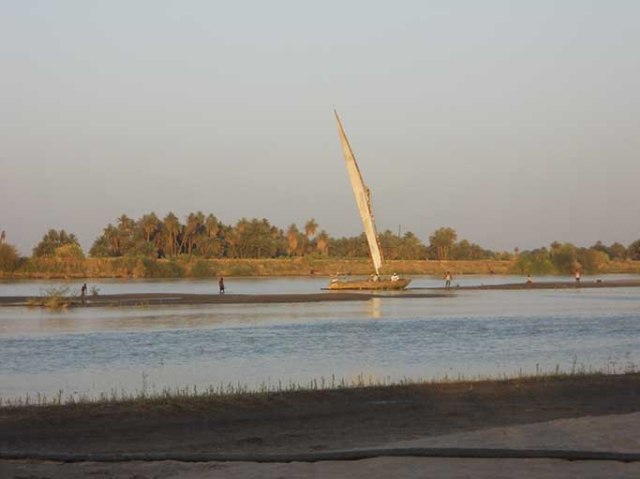 CALIFORNIO Nilo con molcap a Dongola copia
