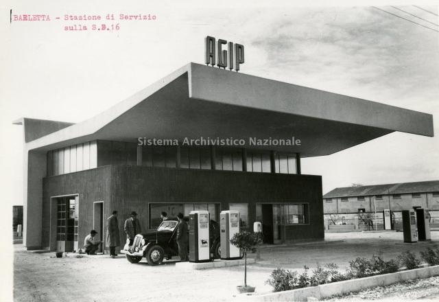 stazione agip a barletta anni 50