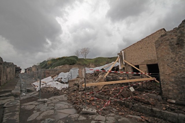 143857779-b84ee9f0-cc57-4472-a19d-b025d2b93ea2