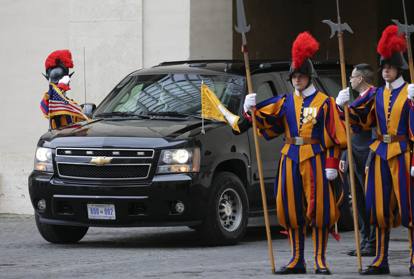 2014-03-27T095928Z_1320180841_GM1EA3R1DWC01_RTRMADP_3_POPE-OBAMA_MGTHUMB-INTERNA